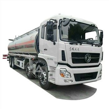 משאית מיכל דלק כבד